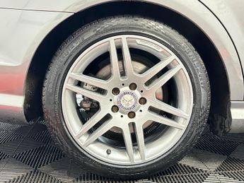 Mercedes-Benz C Class 2.1 C220 CDI BlueEfficiency Sport Auto Euro 5 5dr