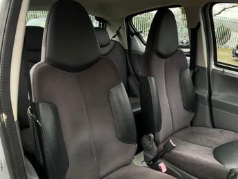 Toyota AYGO 1.0 VVT-i Platinum Euro 4 5dr