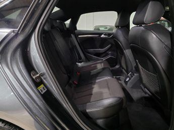 Audi A3 1.5 TFSI CoD S line S Tronic Euro 6 (s/s) 4dr