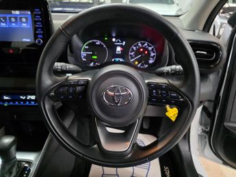Toyota Yaris 1.5 VVT-h Icon E-CVT Euro 6 (s/s) 5dr
