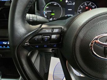 Toyota Yaris 1.5 VVT-h Icon E-CVT Euro 6 (s/s) 5dr