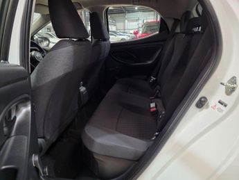 Toyota Yaris 1.5 VVT-h Icon E-CVT Euro 6 (s/s) 5dr