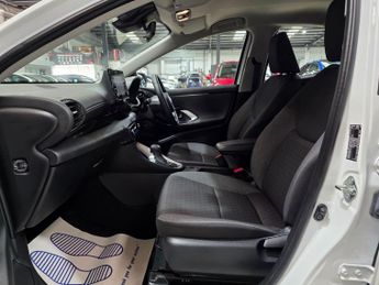 Toyota Yaris 1.5 VVT-h Icon E-CVT Euro 6 (s/s) 5dr