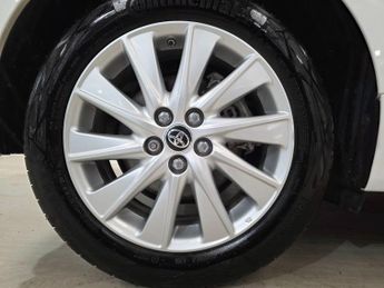 Toyota Yaris 1.5 VVT-h Icon E-CVT Euro 6 (s/s) 5dr