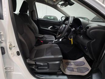 Toyota Yaris 1.5 VVT-h Icon E-CVT Euro 6 (s/s) 5dr