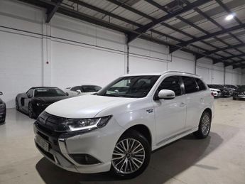 Mitsubishi Outlander 2.4h TwinMotor 13.8kWh Dynamic CVT 4WD Euro 6 (s/s) 5dr