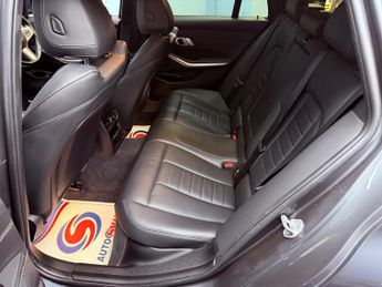 BMW 3 Series 2.0 320d MHT M Sport Touring Auto xDrive Euro 6 (s/s) 5dr