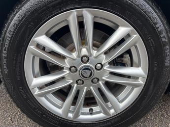 Jaguar XF 2.2d Luxury Auto Euro 5 (s/s) 4dr