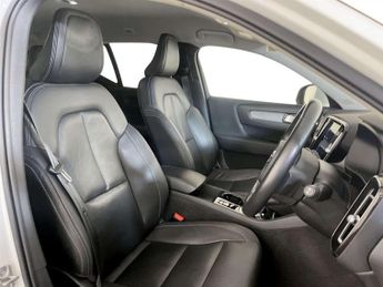 Volvo XC40 1.5h T4 Recharge 10.7kWh Inscription SUV 5dr Petrol Plug-in Hybr