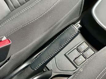 Toyota Yaris 1.5 VVT-h Icon Tech E-CVT Euro 6 (s/s) 5dr