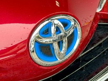 Toyota Yaris 1.5 VVT-h Icon Tech E-CVT Euro 6 (s/s) 5dr