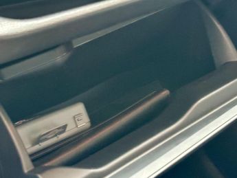 Toyota Yaris 1.5 VVT-h Icon Tech E-CVT Euro 6 (s/s) 5dr