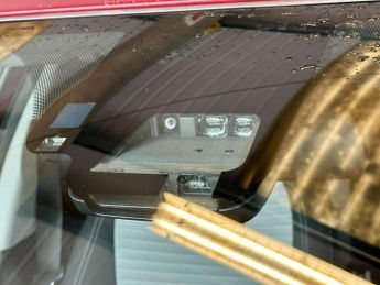 Toyota Yaris 1.5 VVT-h Icon Tech E-CVT Euro 6 (s/s) 5dr