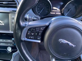 Jaguar XE 2.0d R-Sport Auto Euro 6 (s/s) 4dr