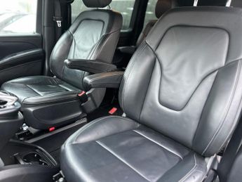 Mercedes-Benz V Class 2.2 V250d BlueTEC Sport G-Tronic+ Euro 6 (s/s) 5dr 8 Seat XLWB