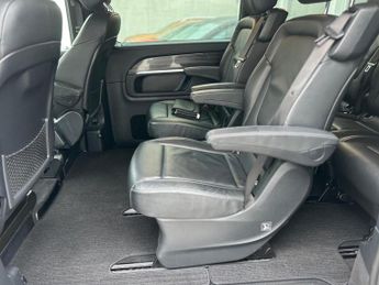 Mercedes-Benz V Class 2.2 V250d BlueTEC Sport G-Tronic+ Euro 6 (s/s) 5dr 8 Seat XLWB