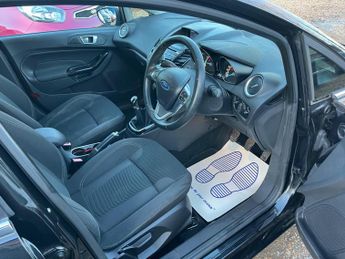 Ford Fiesta 1.0T EcoBoost Titanium Euro 5 (s/s) 5dr