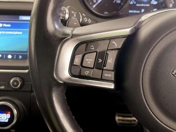 Jaguar E-PACE 2.0 D180 First Edition SUV 5dr Diesel Auto AWD Euro 6 (s/s) (180