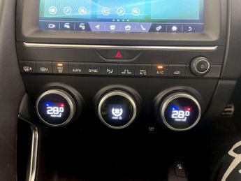Jaguar E-PACE 2.0 D180 First Edition SUV 5dr Diesel Auto AWD Euro 6 (s/s) (180