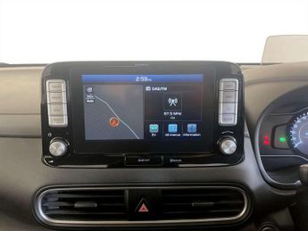 Hyundai KONA 64kWh Premium SE SUV 5dr Electric Auto (7kW Charger) (204 ps)