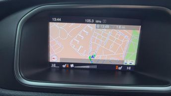 Volvo V40 Cross Country 1.5 T3 Pro Hatchback 5dr Petrol Auto Euro 6 (s/s) (152 ps)