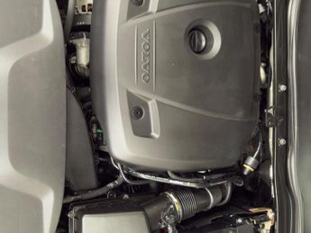 Volvo V40 Cross Country 1.5 T3 Pro Hatchback 5dr Petrol Auto Euro 6 (s/s) (152 ps)