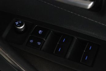 Toyota Corolla 1.8 VVT-h Icon Tech Touring Sports CVT Euro 6 (s/s) 5dr