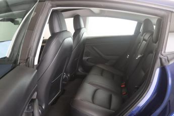 Tesla Model 3 (Dual Motor) Long Range Auto 4WDE 4dr