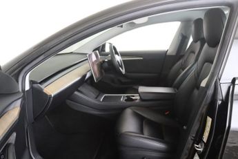 Tesla Model 3 Standard Range Plus Auto RWD 4dr