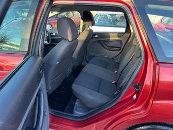 Ford Focus 1.8 Zetec Climate 5dr