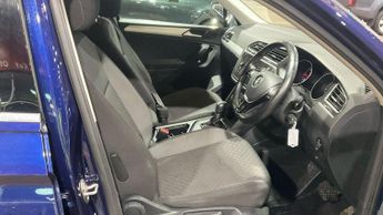Volkswagen Tiguan 2.0 TDI SE Navigation DSG 4Motion Euro 6 (s/s) 5dr