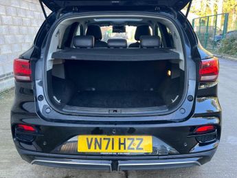 MG MG ZS 72.6kWh Trophy Long Range Auto 5dr