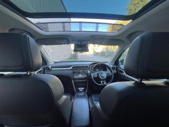 MG MG ZS 72.6kWh Trophy Long Range Auto 5dr