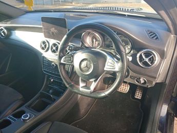 Mercedes-Benz GLA 2.1 GLA220d AMG Line (Premium) 7G-DCT 4MATIC Euro 6 (s/s) 5dr