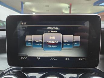 Mercedes-Benz C Class 2.1 C250d AMG Line (Premium Plus) 7G-Tronic+ Euro 6 (s/s) 4dr