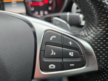 Mercedes-Benz C Class 2.1 C250d AMG Line (Premium Plus) 7G-Tronic+ Euro 6 (s/s) 4dr