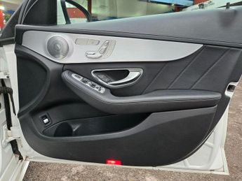 Mercedes-Benz C Class 2.1 C250d AMG Line (Premium Plus) 7G-Tronic+ Euro 6 (s/s) 4dr