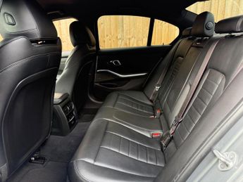 BMW 3 Series 3.0 M340i MHT Auto xDrive Euro 6 (s/s) 4dr
