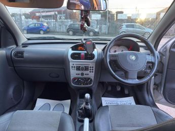 Vauxhall Corsa 1.2i 16v SXi+ 5dr