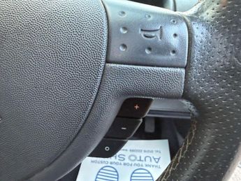 Vauxhall Corsa 1.2i 16v SXi+ 5dr