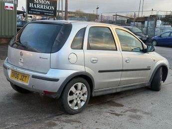 Vauxhall Corsa 1.2i 16v SXi+ 5dr