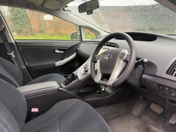 Toyota Prius 1.5 CVT 4dr