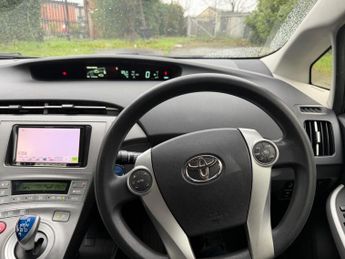 Toyota Prius 1.5 CVT 4dr