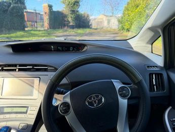 Toyota Prius 1.5 CVT 4dr