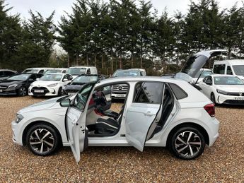 Volkswagen Polo 1.0 TSI beats DSG Euro 6 (s/s) 5dr