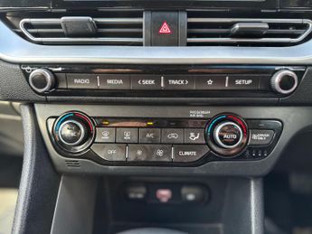 Kia Niro 1.6 GDi 2 DCT Euro 6 (s/s) 5dr