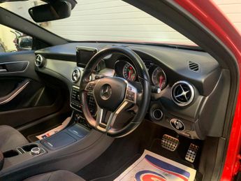 Mercedes-Benz GLA 2.1 GLA220 CDI AMG Line 7G-DCT 4MATIC Euro 6 (s/s) 5dr