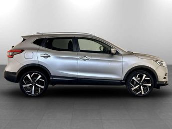Nissan Qashqai 1.3 DIG-T Tekna SUV 5dr Petrol Manual Euro 6 (s/s) (140 ps)