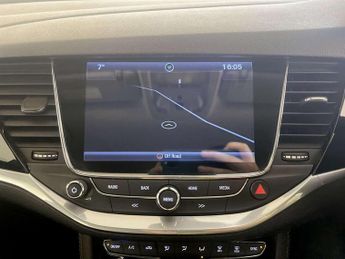Vauxhall Astra 1.4i Turbo Elite Nav Sports Tourer 5dr Petrol Auto Euro 6 (s/s) 