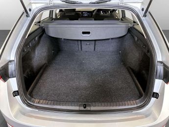 Skoda Octavia 1.4 TSI iV 13kWh SE Technology Estate 5dr Petrol Plug-in Hybrid 